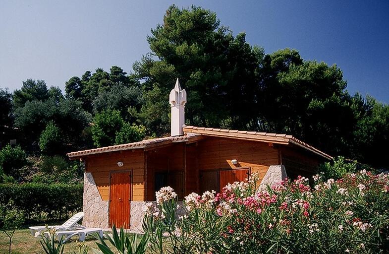 Tenuta Molino Di Mare- Ecoresort Con Villini Роди Гарганико Екстериор снимка