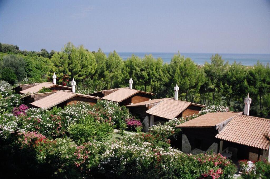 Tenuta Molino Di Mare- Ecoresort Con Villini Роди Гарганико Стая снимка