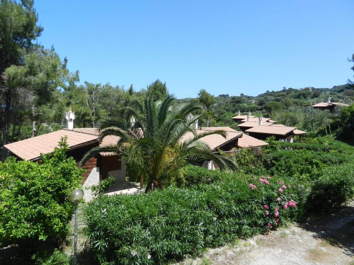 Tenuta Molino Di Mare- Ecoresort Con Villini Роди Гарганико Екстериор снимка